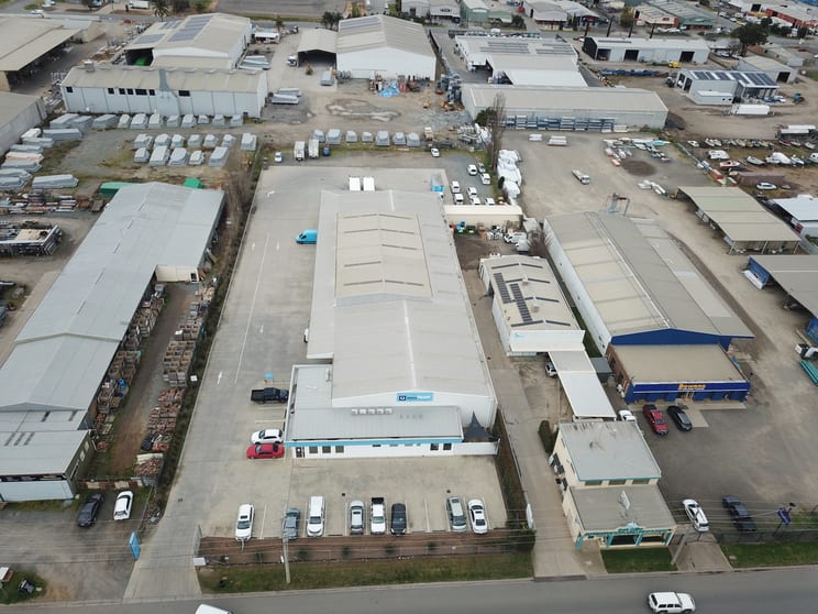 Click to view all images 5.. Wheeler Street Shepparton VIC 3630 - Image 2