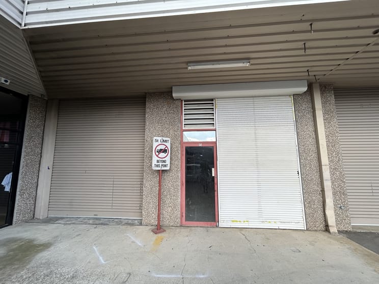 Click to view all images Unit 14/151-155 Gladstone Street Fyshwick ACT 2609 - Image 2