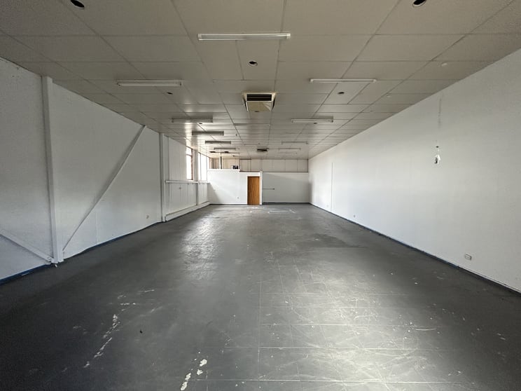Click to view all images Unit 14/151-155 Gladstone Street Fyshwick ACT 2609 - Image 3