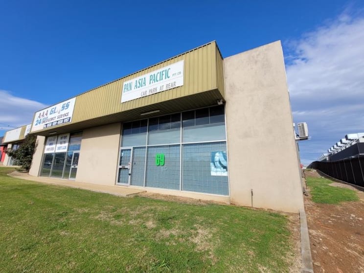 Click to view all images 1/69 Sharps Road Tullamarine VIC 3043 - Image 1