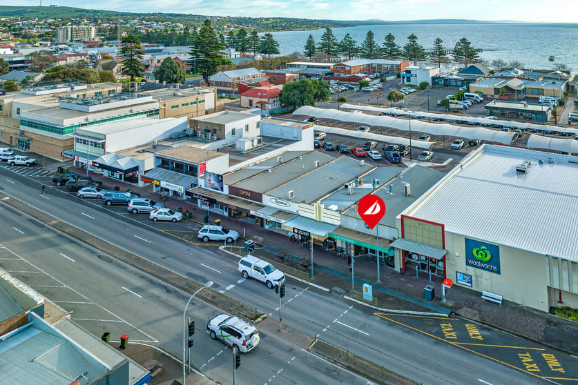 Click to view all images 23 Liverpool Street Port Lincoln SA 5606 - Image 2