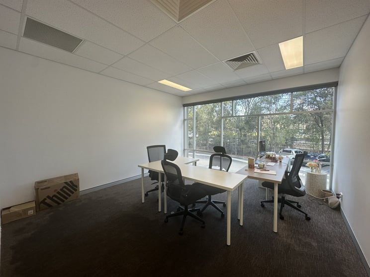Click to view all images 1, Bldg 2, Part of lot 4, LHS/2740 Logan Road Eight Mile Plains QLD 4113 - Image 3