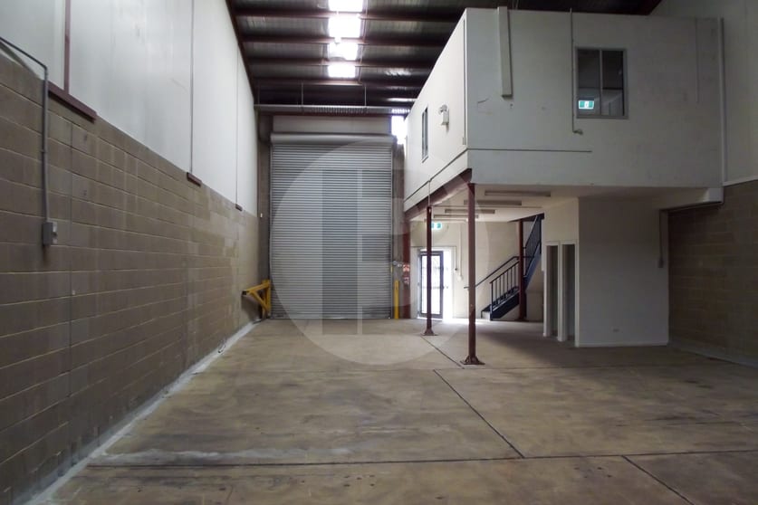 Click to view all images 28/115 WOODPARK ROAD Smithfield NSW 2164 - Image 2