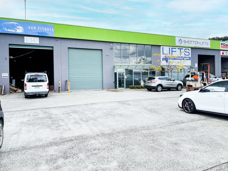 Click to view all images 2/147-153 Greens Road Dandenong VIC 3175 - Image 1