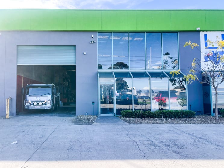 Click to view all images 2/147-153 Greens Road Dandenong VIC 3175 - Image 3