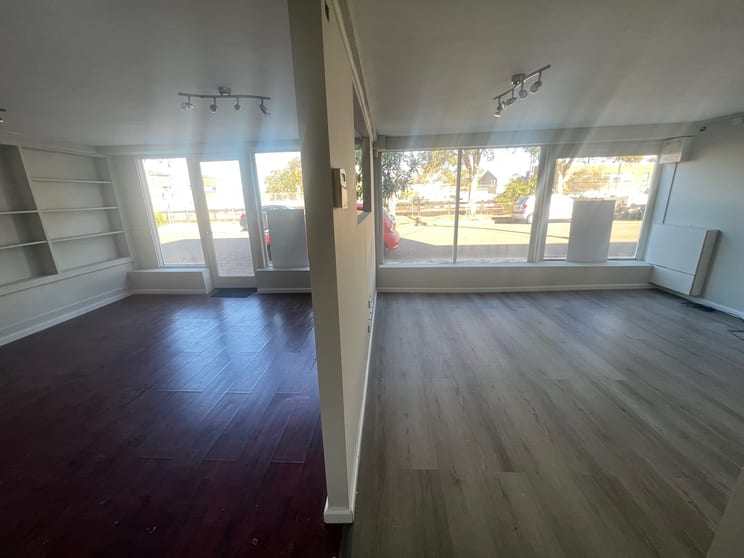 Click to view all images 39 Grosvenor Crescent Summer Hill NSW 2130 - Image 2
