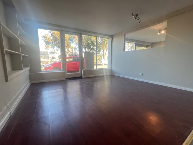 Click to view all images 39 Grosvenor Crescent Summer Hill NSW 2130 - Image 3