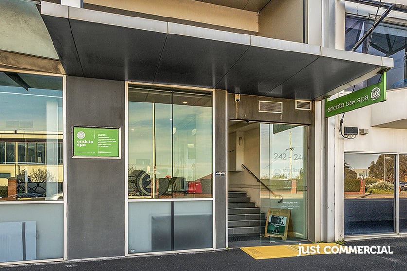 Click to view all images 242 Esplanade Brighton VIC 3186 - Image 1