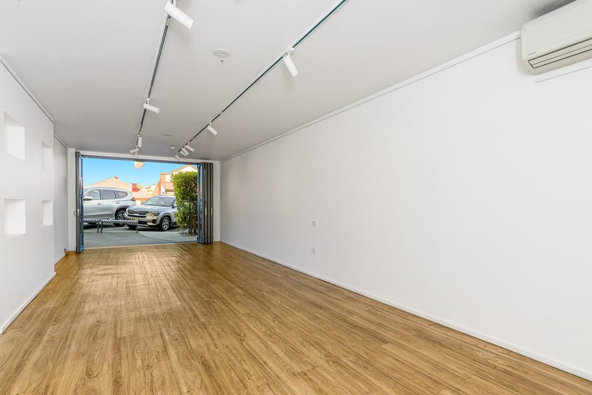 Click to view all images 7/8 Fletcher Street Byron Bay NSW 2481 - Image 3