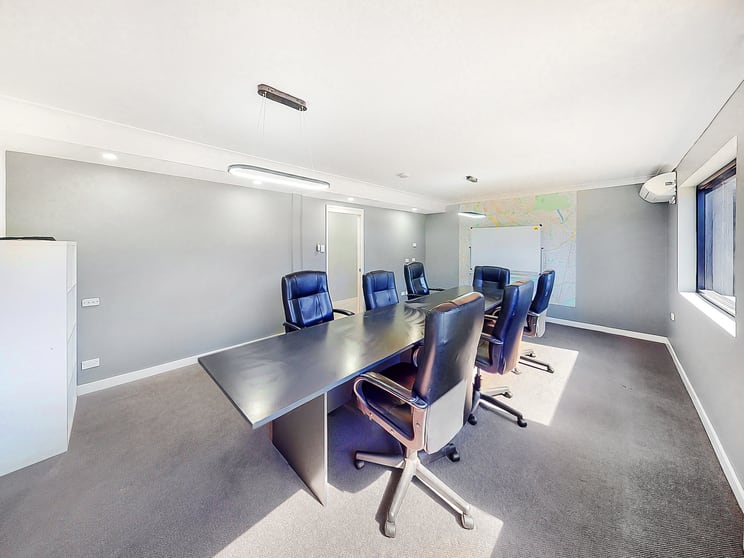 Click to view all images 1852 Logan Road Upper Mount Gravatt QLD 4122 - Image 3