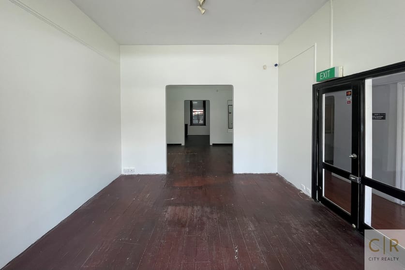Click to view all images 2/1 - 5 Sussex Street Glenelg SA 5045 - Image 2