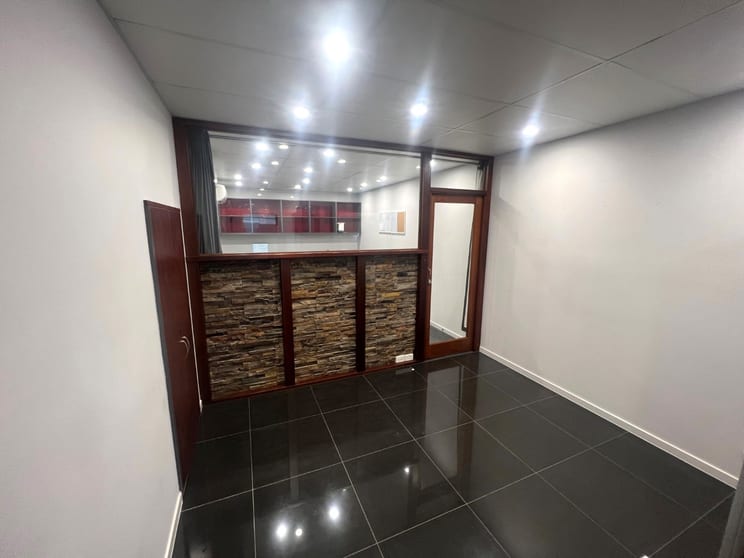 Click to view all images 11/11 Exeter Way Caloundra West QLD 4551 - Image 3