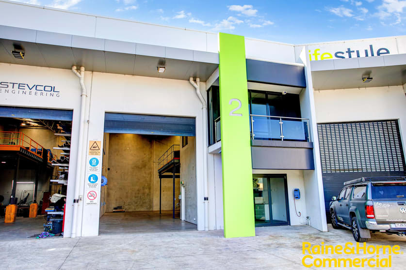 Click to view all images 2/8 Adventure Place Caringbah NSW 2229 - Image 3