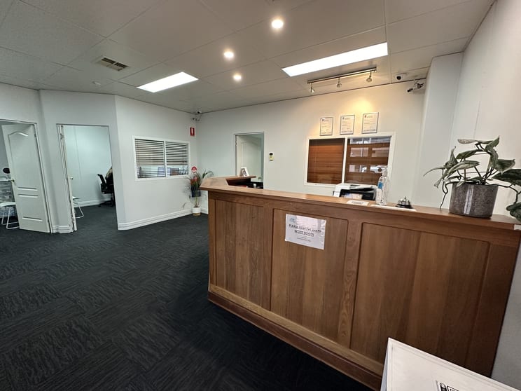 Click to view all images 2/2 Victoria Street Bunbury WA 6230 - Image 2