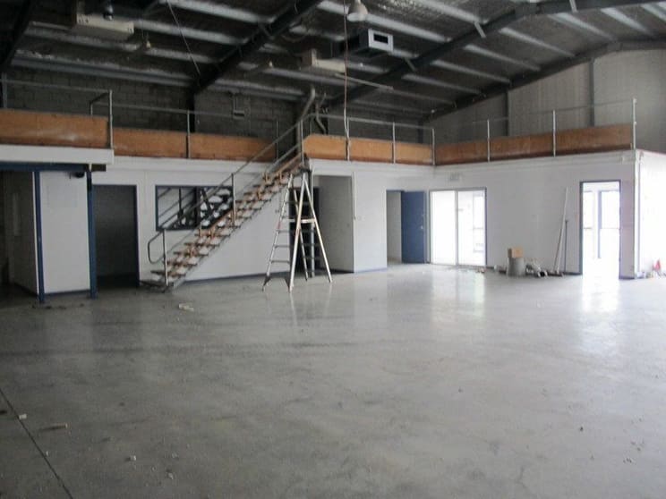 Click to view all images 190 Newell Steet Bungalow QLD 4870 - Image 2