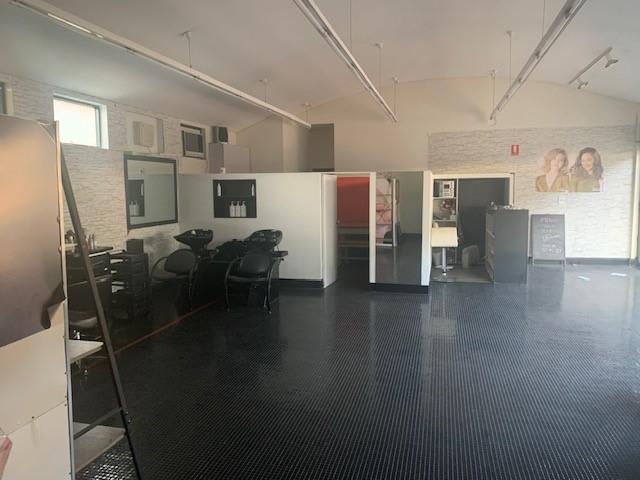 Click to view all images Shop 6/23 Koornang Road Carnegie VIC 3163 - Image 3