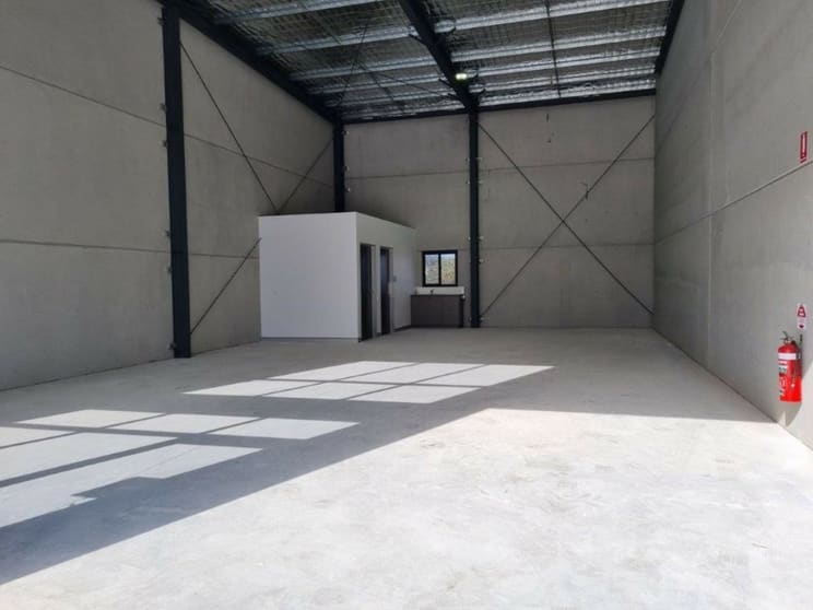 Click to view all images 2/15 Kangoo Road Somersby NSW 2250 - Image 3