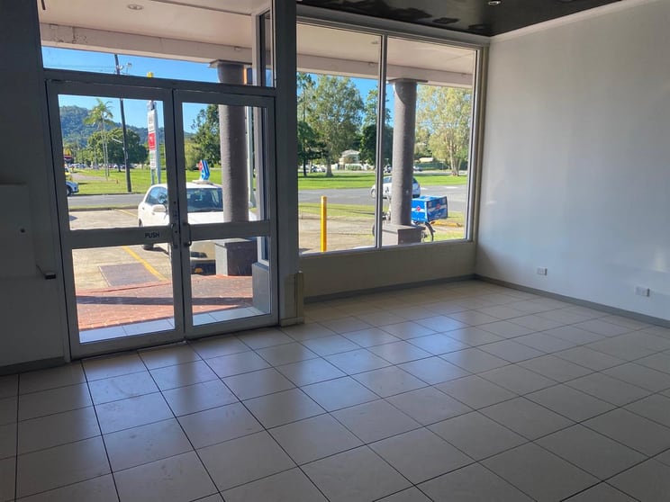 2/1 Jensen Street Manoora QLD 4870 - Image 2