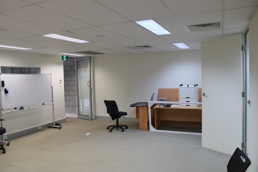 Click to view all images 6/429 The Boulevarde Kirrawee NSW 2232 - Image 3