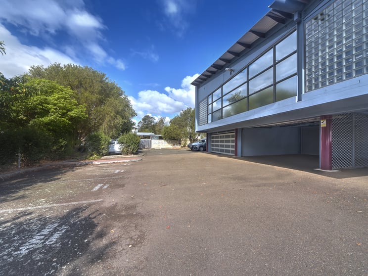 Click to view all images 64 Bridge Road Nowra NSW 2541 - Image 3