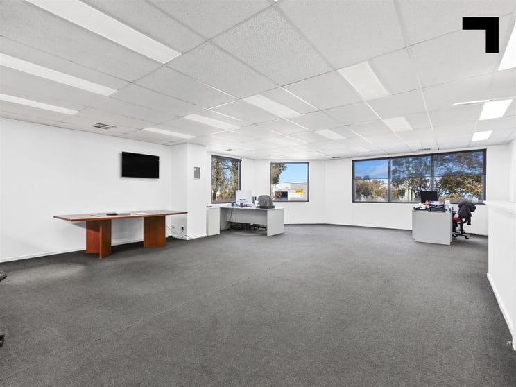 Click to view all images 16 Lieber Grove Carrum Downs VIC 3201 - Image 2