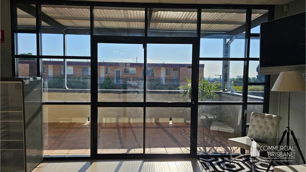 Click to view all images 4/10 Vine Street Clayfield QLD 4011 - Image 3