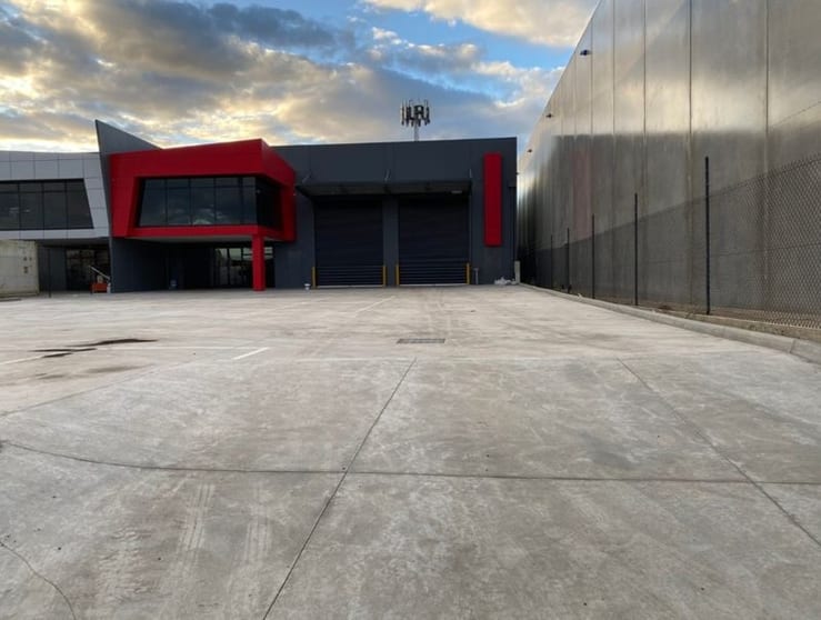 Click to view all images Unit 1/10 Logic Court Truganina VIC 3029 - Image 2