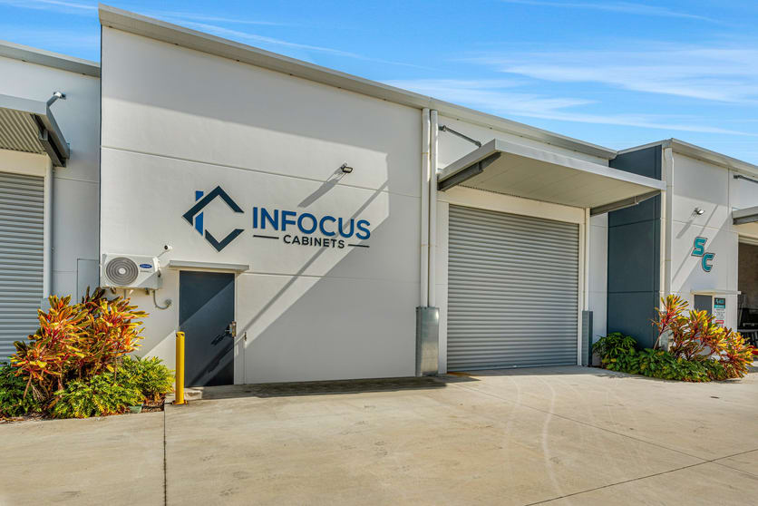Click to view all images Unit 2/14 Paulger Flat Road Yandina QLD 4561 - Image 3