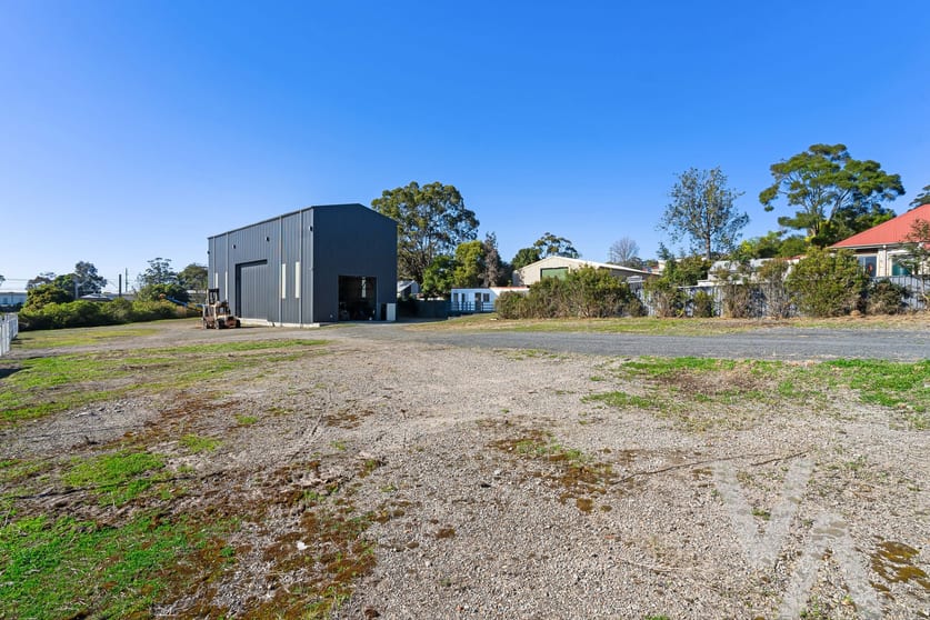 Click to view all images 2 Myrtle Street Teralba NSW 2284 - Image 1
