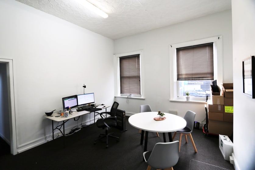 Click to view all images 4/128 St John Street Launceston TAS 7250 - Image 2