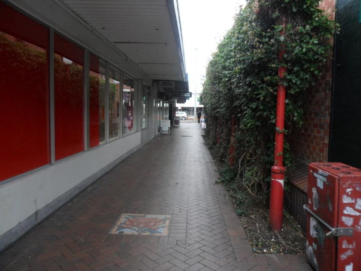 Click to view all images 1 Rodway Arcade Nowra NSW 2541 - Image 1