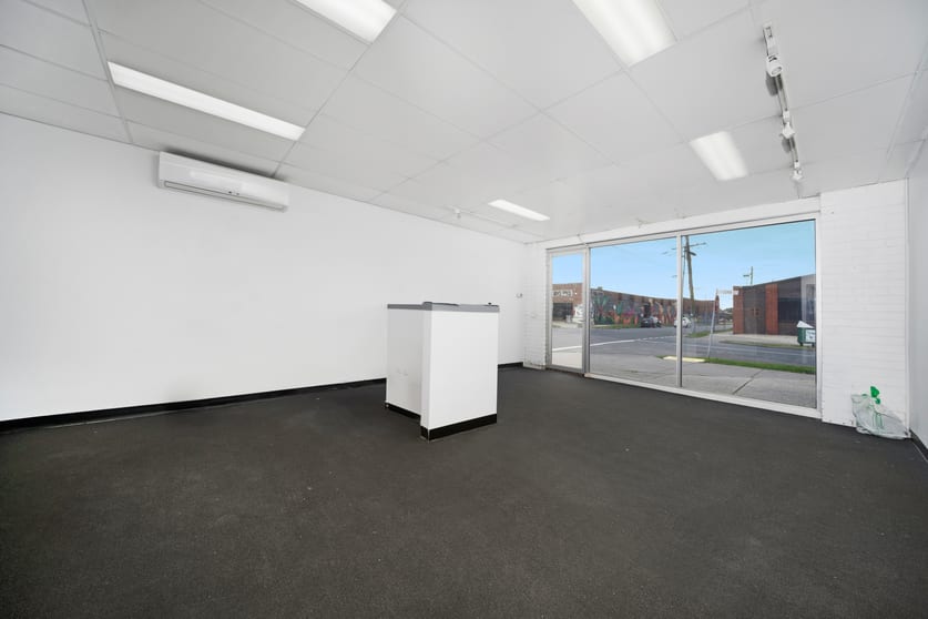 Click to view all images 2 Corr Street Moorabbin VIC 3189 - Image 3
