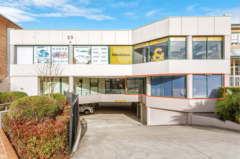 Click to view all images 2/25 Terminus Street Castle Hill NSW 2154 - Image 1