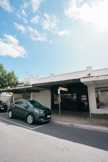 Click to view all images 6 & 8 Young Street Frankston VIC 3199 - Image 2