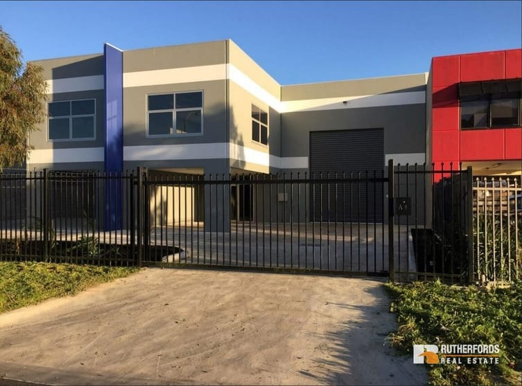 Click to view all images 9A Poa Court Craigieburn VIC 3064 - Image 1