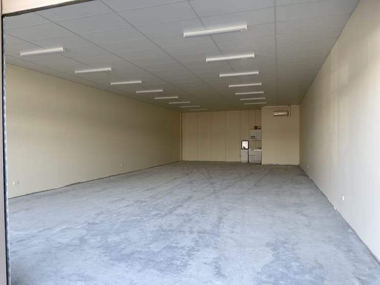 Click to view all images Unit 6/151-155 Gladstone Street Fyshwick ACT 2609 - Image 2