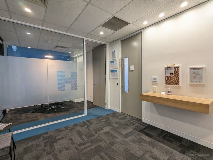 Click to view all images 1/12 Neil Street Toowoomba City QLD 4350 - Image 2