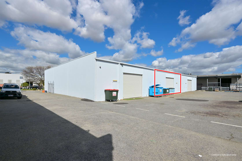 Click to view all images 6/13-15 Harvard Way Canning Vale WA 6155 - Image 3