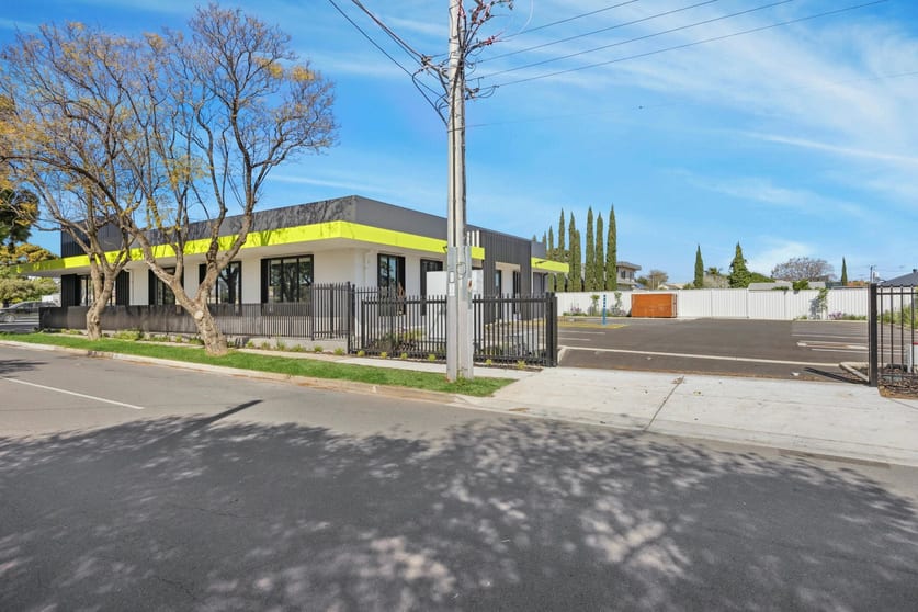 Click to view all images 174 Hampstead Road Clearview SA 5085 - Image 3
