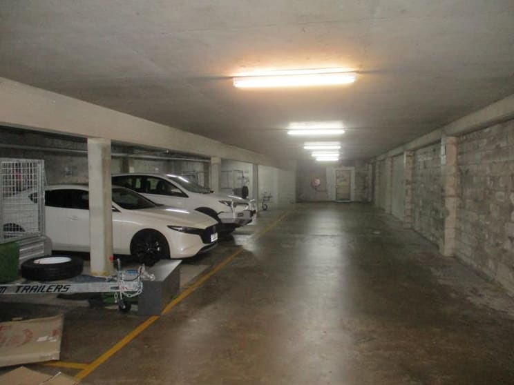 Click to view all images Ground Floor/35 Grafton Street Cairns City QLD 4870 - Image 3