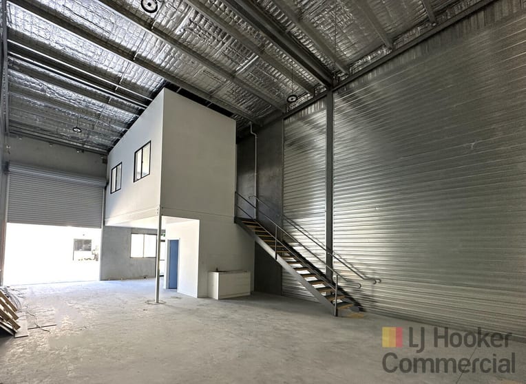 Click to view all images 12/23 Lake Road Tuggerah NSW 2259 - Image 2