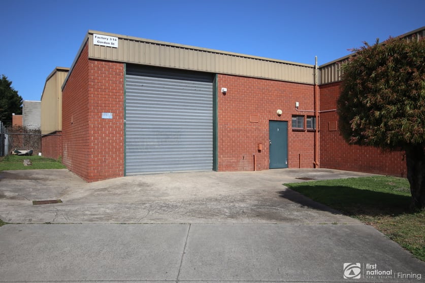 Click to view all images 3/14 Gordon Street Cranbourne VIC 3977 - Image 2