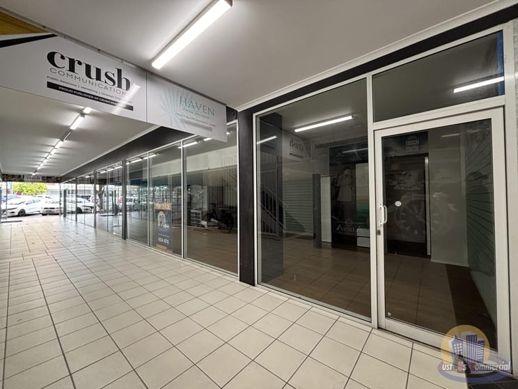 Click to view all images Shop 2/133 Bourbong Street Bundaberg Central QLD 4670 - Image 3