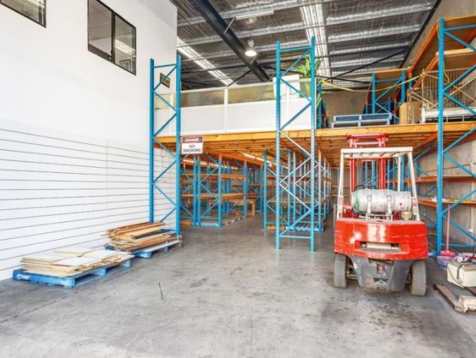 Click to view all images Smithfield NSW 2164 - Image 2