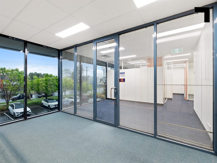 2B/14 Lionel Road Mount Waverley VIC 3149 - Image 2