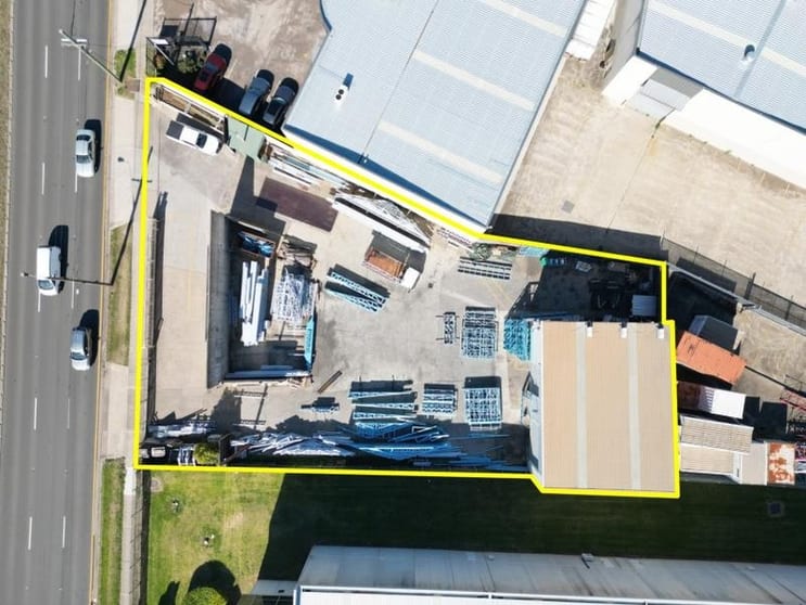 Click to view all images Warehouse + Yard/374 Newbridge Road Moorebank NSW 2170 - Image 3