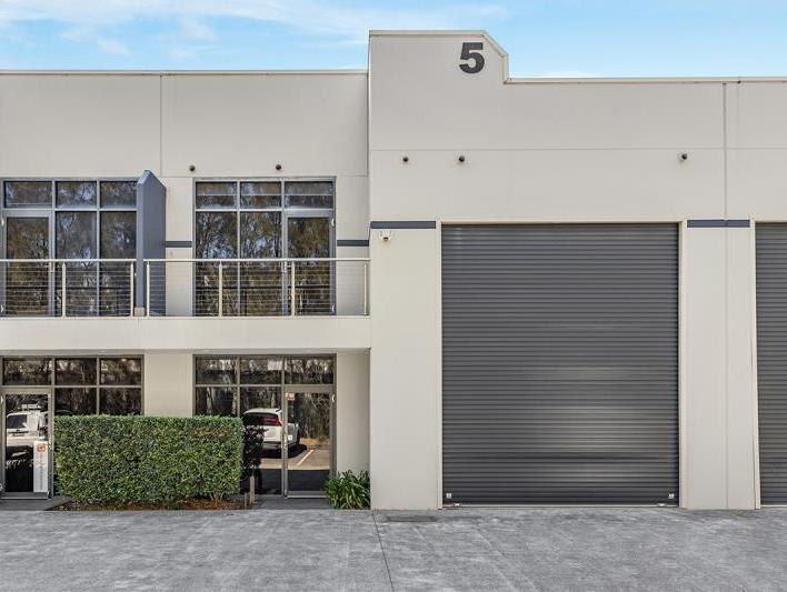 Click to view all images Unit 5/6 Frost Drive Mayfield West NSW 2304 - Image 1
