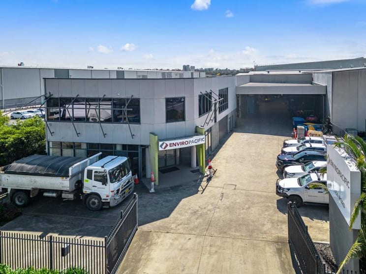 Click to view all images 57 Jedda Road Prestons NSW 2170 - Image 1