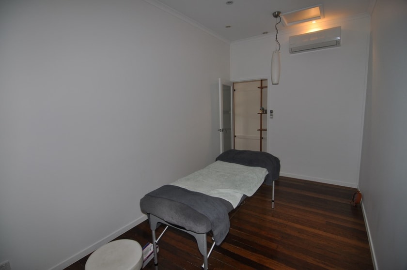 Click to view all images 264 Ross River Road Aitkenvale QLD 4814 - Image 3