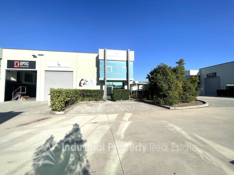 Click to view all images Chipping Norton NSW 2170 - Image 3